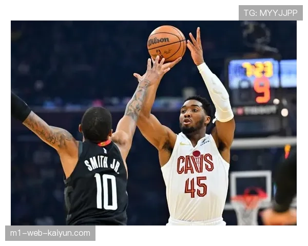 米切尔带领骑士稳居东部前列 攻防均衡成为争冠资本